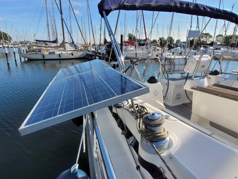 Bavaria 42-3 Custom Line