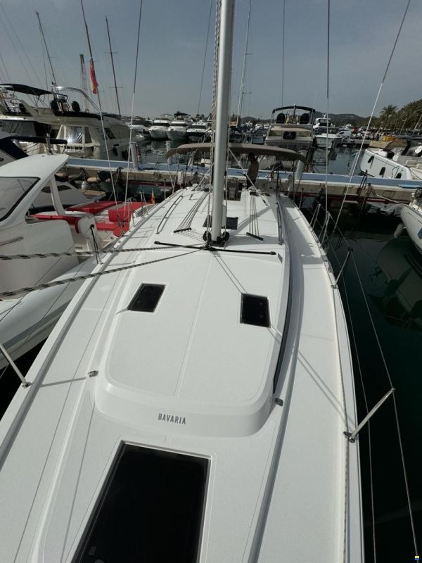 Bavaria C42