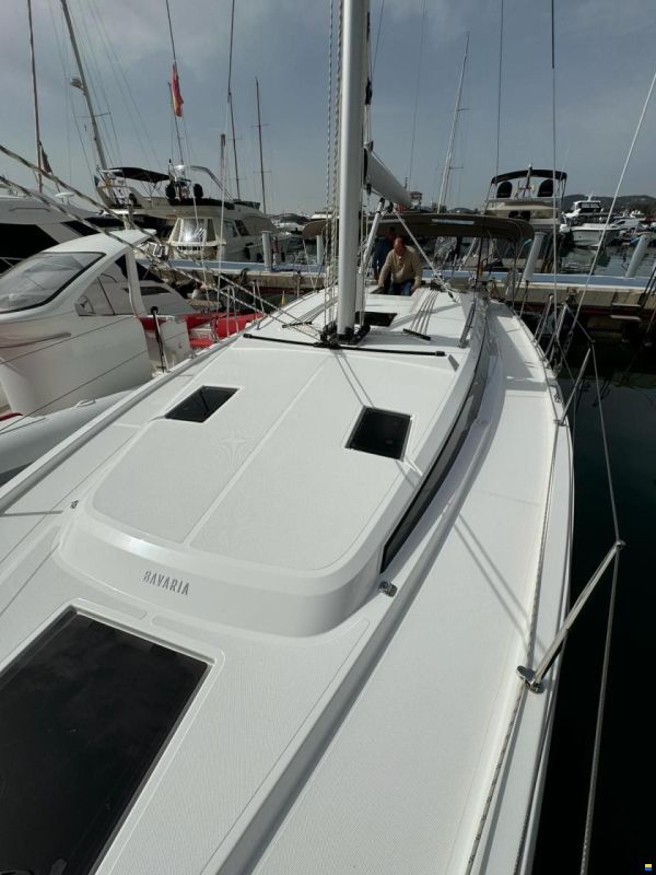 Bavaria C42