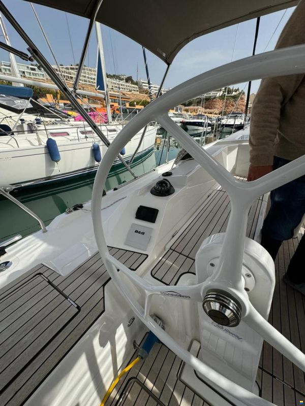 Bavaria C42