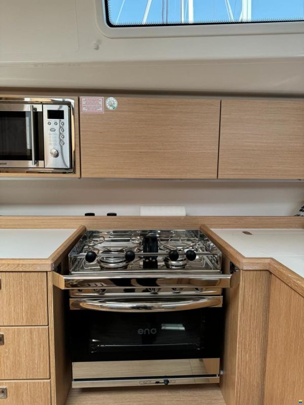 Bavaria C42