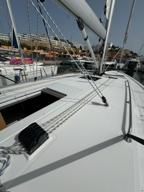 Bavaria C42