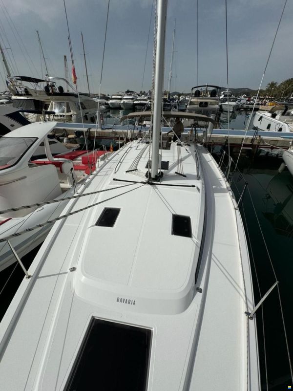 Bavaria C42