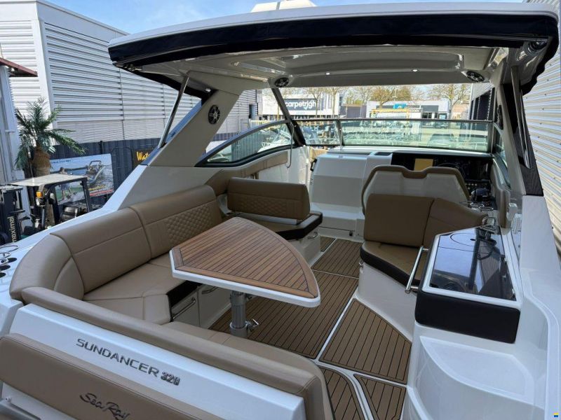 Sea Ray Sundancer 320