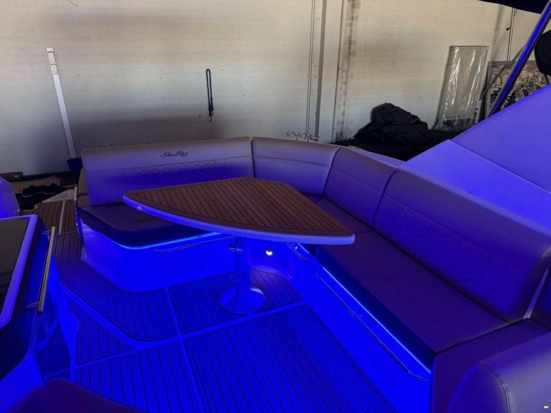 Sea Ray Sundancer 320