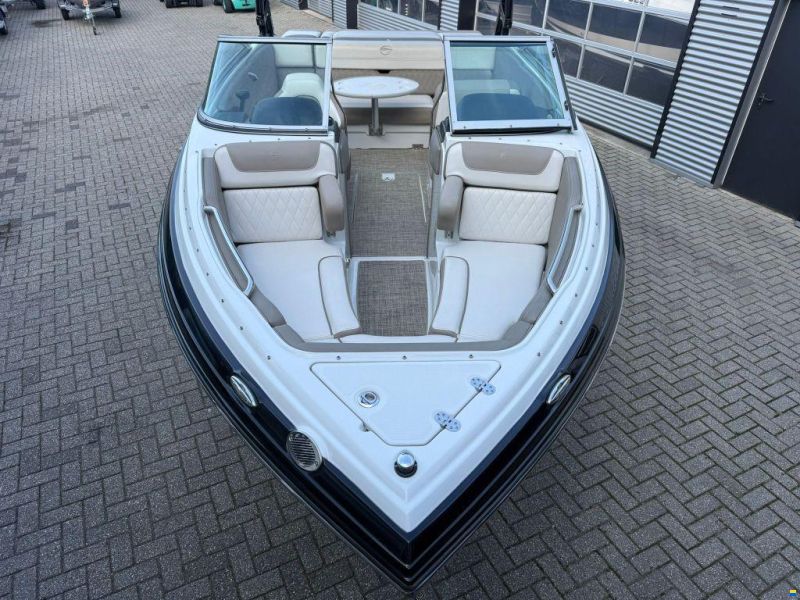 Crownline 225 SS