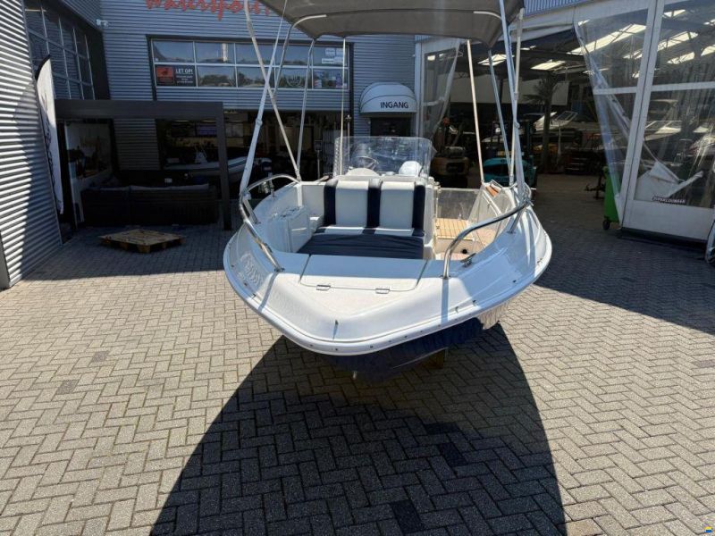 Quicksilver 500 Commander