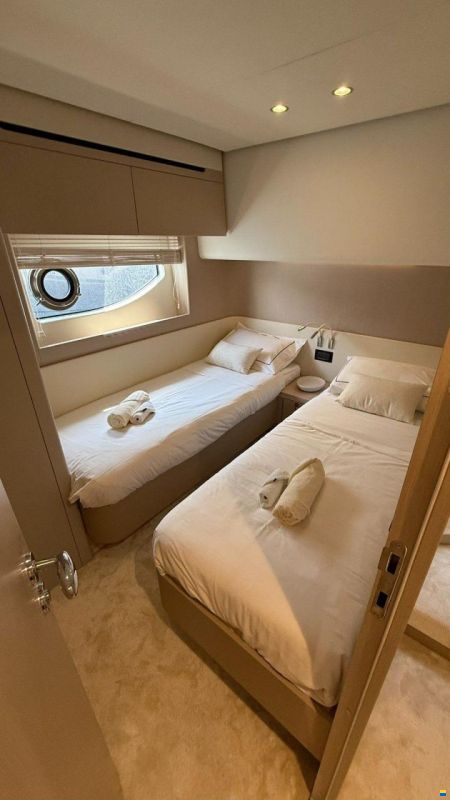 Azimut 68 FLY - MODEL 2024