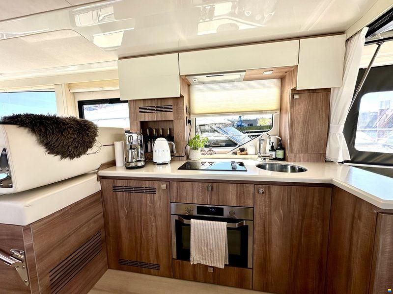 Cranchi T43 Eco Trawler