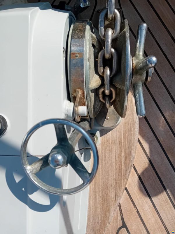 Grand Banks 42