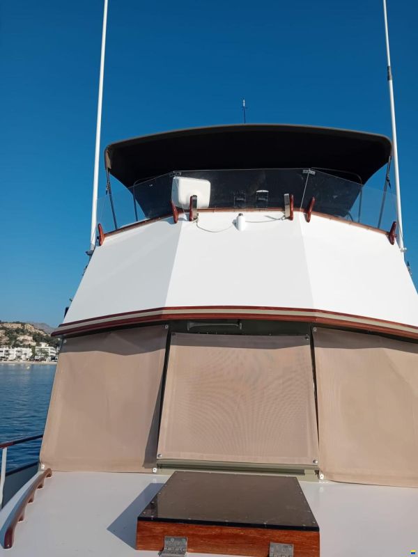 Grand Banks 42