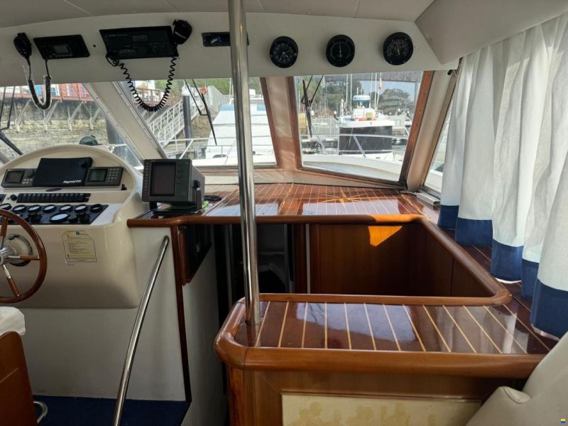Rodman 1250 Fly