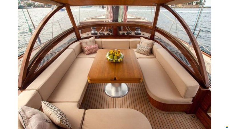 Sailing yacht 28m