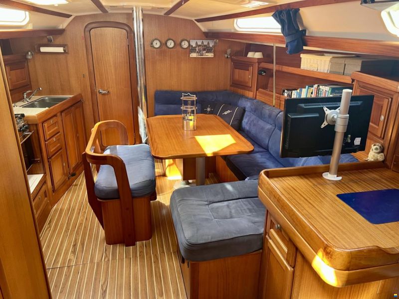 Dufour 38 Classic