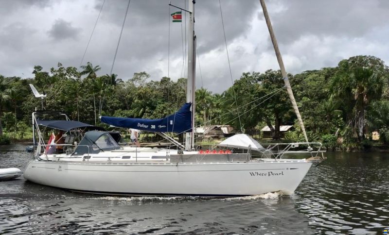 Dufour 38 Classic