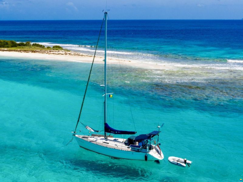 Dufour 38 Classic