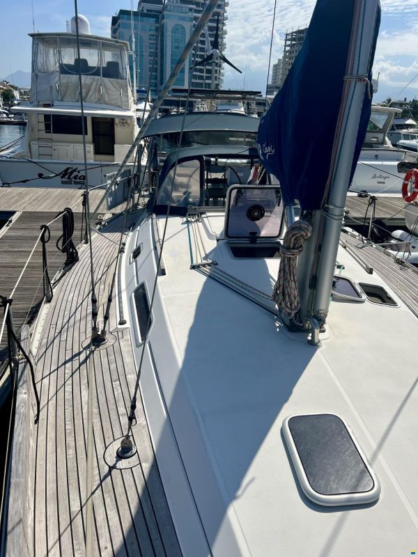 Dufour 38 Classic