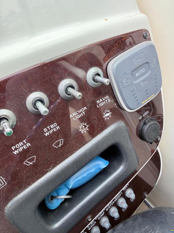 Maxum 2700 SE