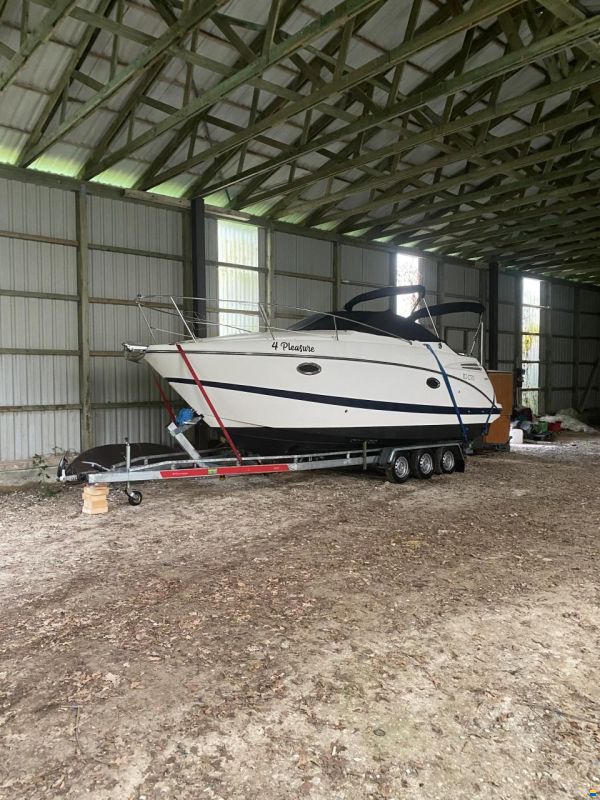 Maxum 2700 SE