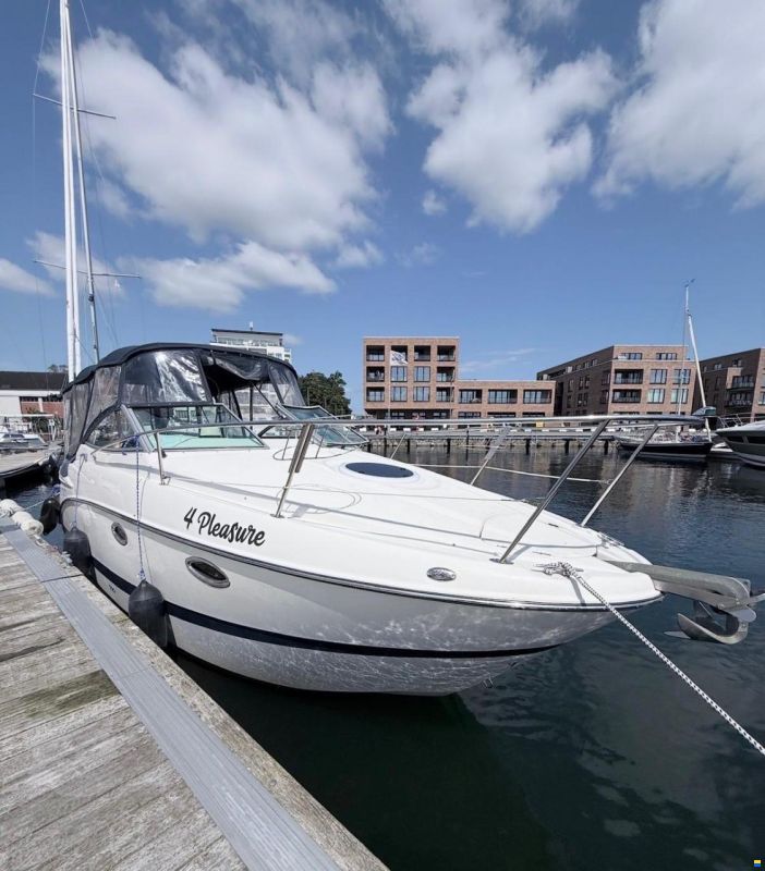 Maxum 2700 SE