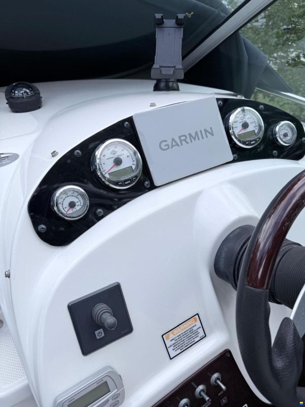 Maxum 2700 SE