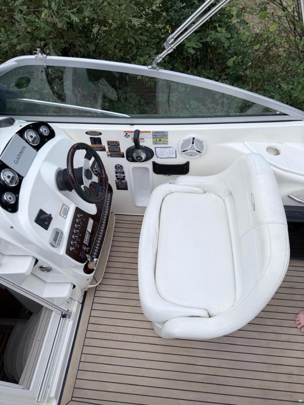 Maxum 2700 SE