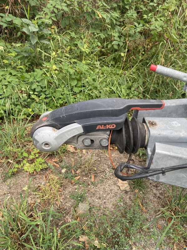 Maxum 2700 SE