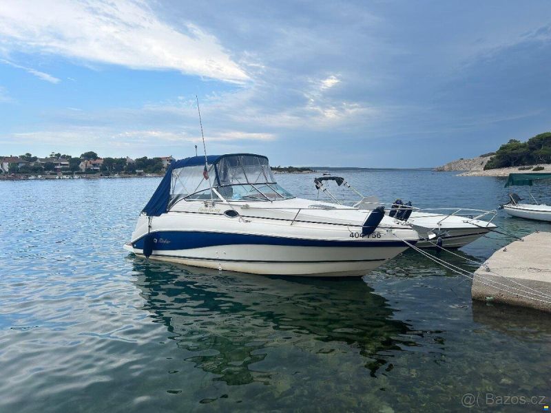 Rinker Fiesta Vee 242