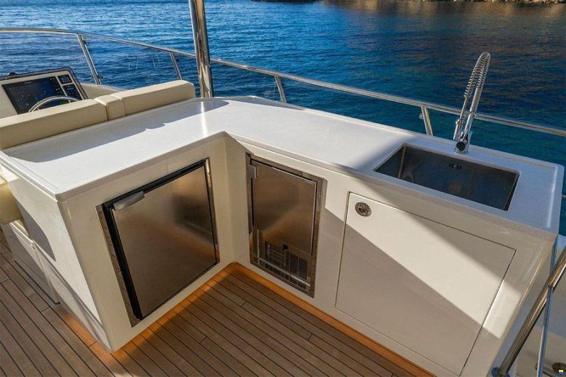 Sasga Yachts Menorquin 68 Flybridge