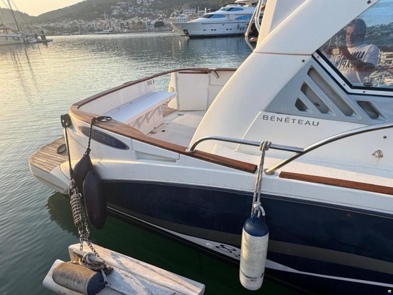 Beneteau Antares 8.80