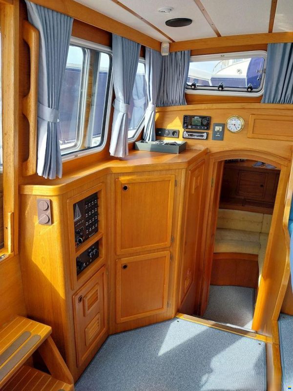 Nauticat 331