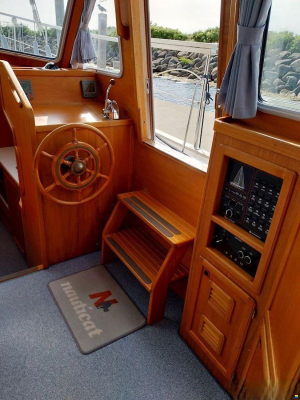 Nauticat 331