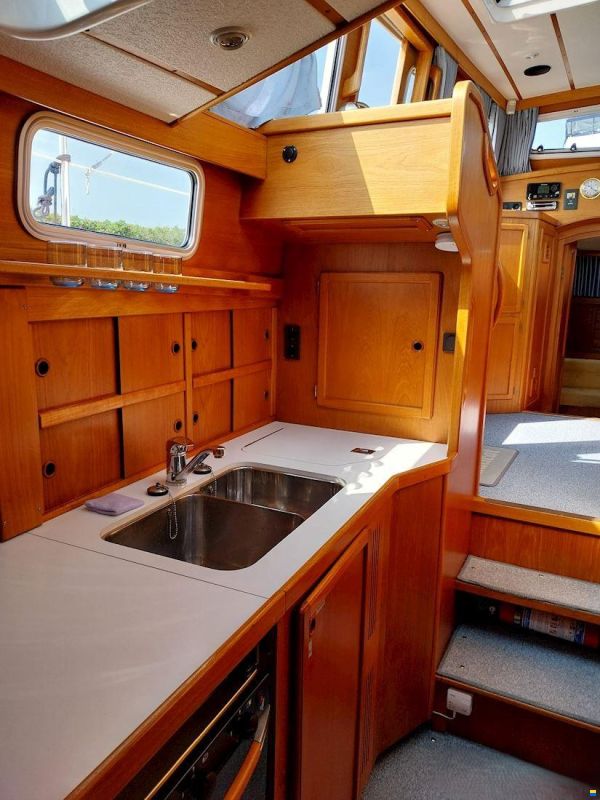 Nauticat 331