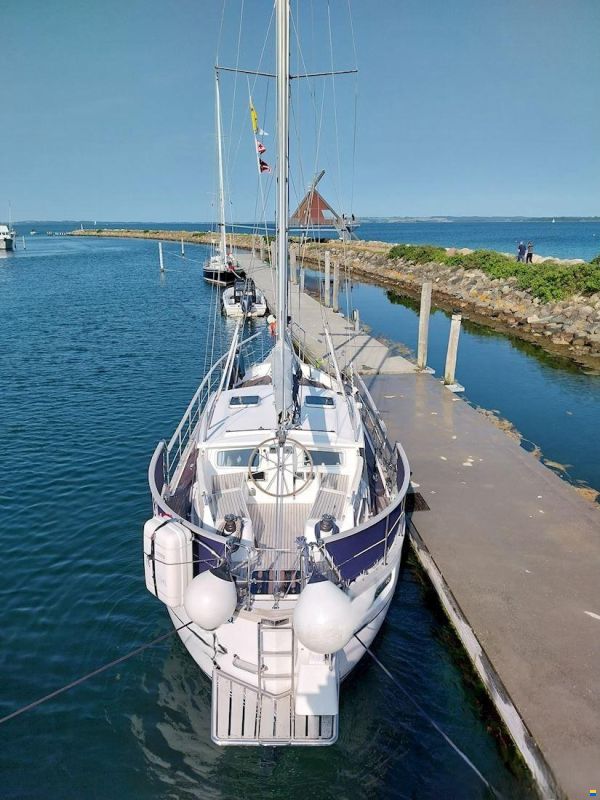 Nauticat 331