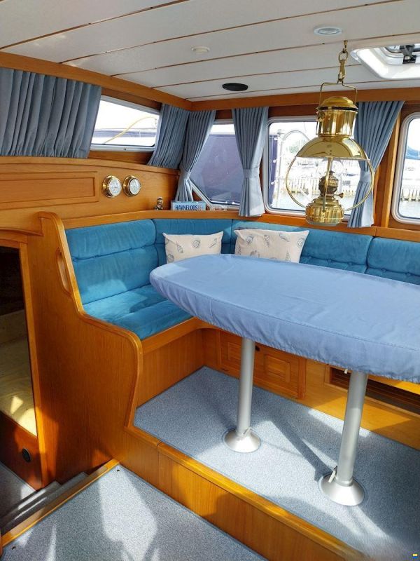Nauticat 331