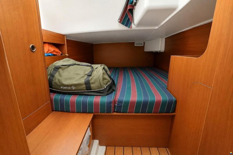 Beneteau Oceanis 411