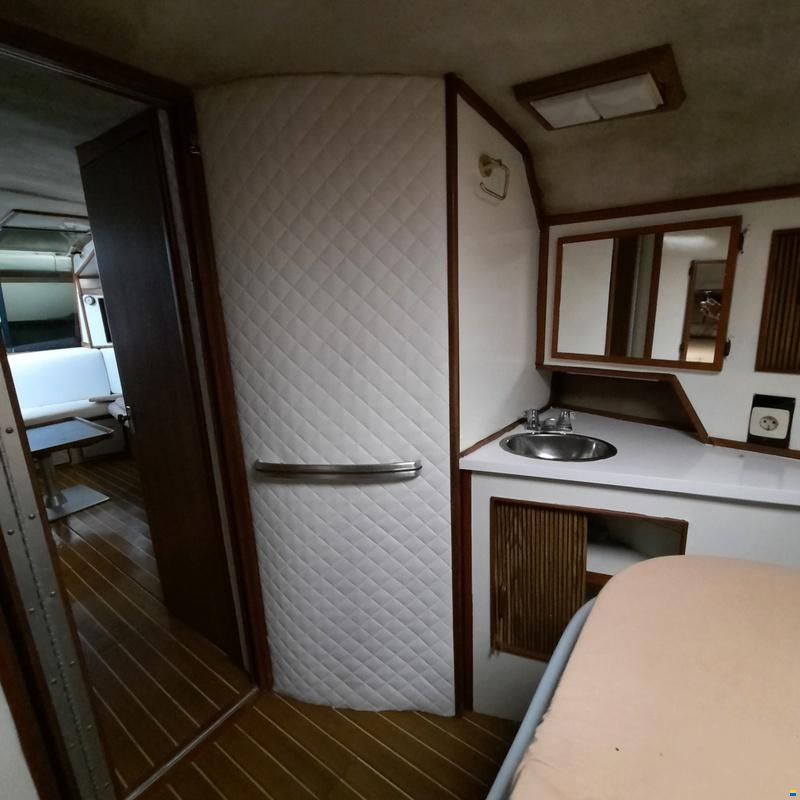 Sea Ray 390 Express
