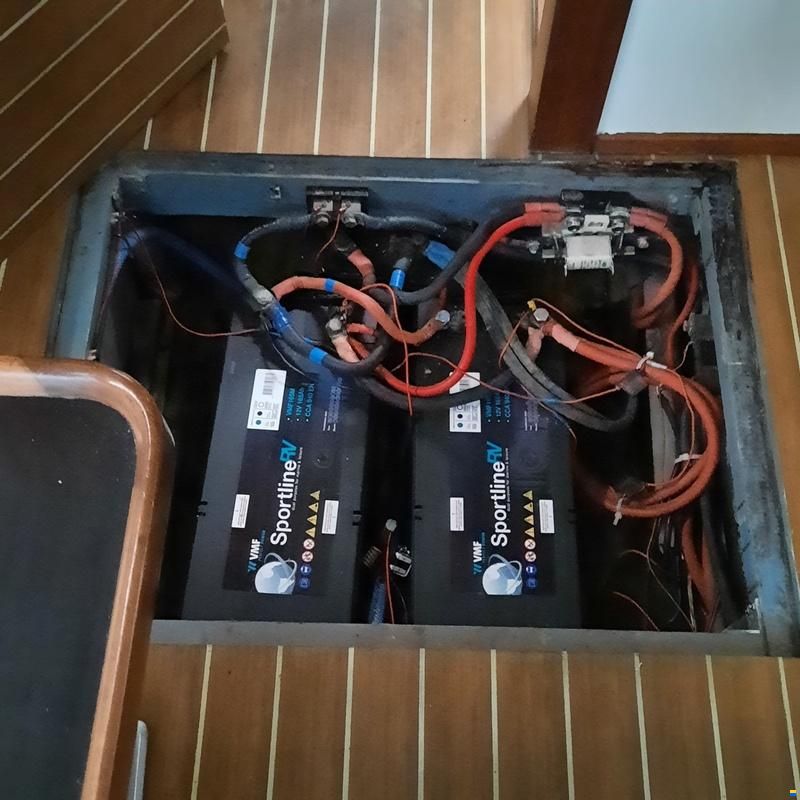 Sea Ray 390 Express