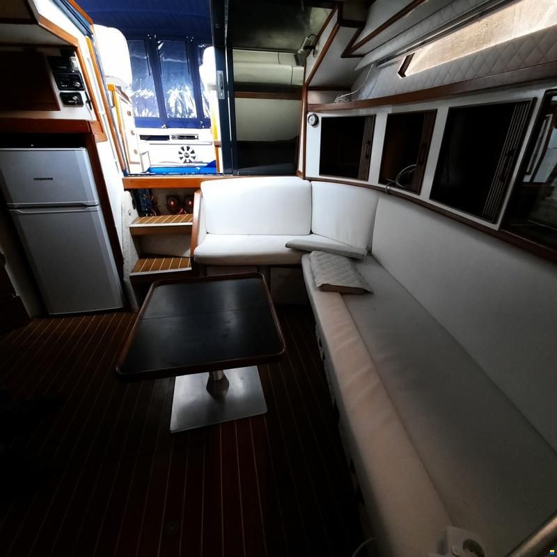 Sea Ray 390 Express