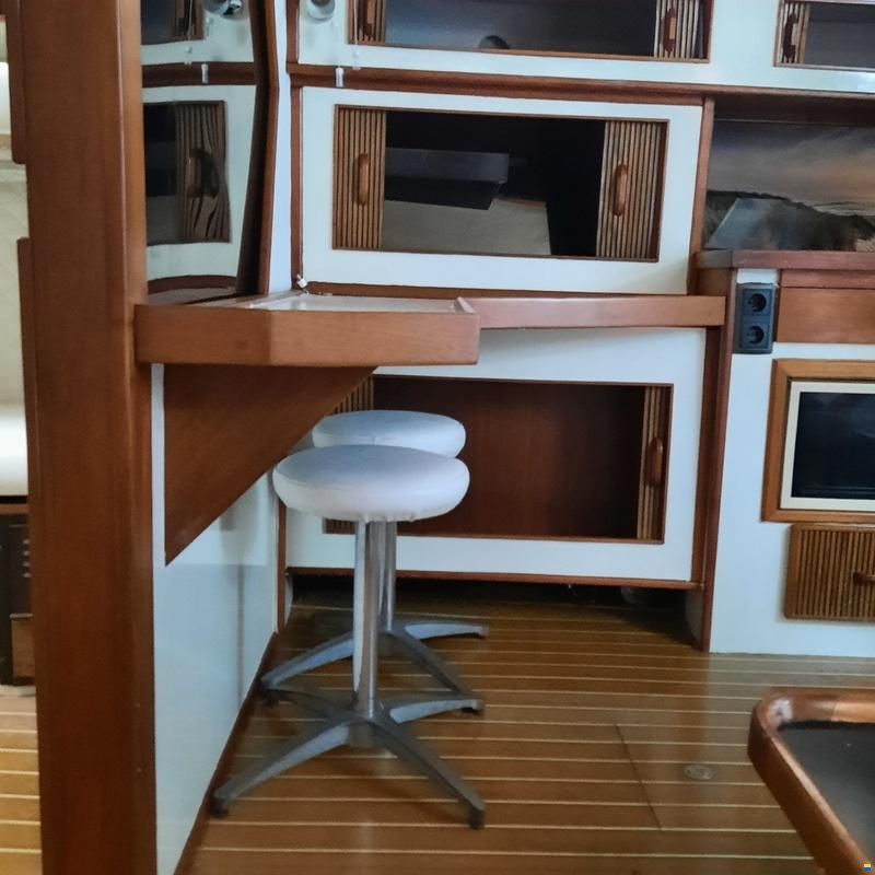 Sea Ray 390 Express