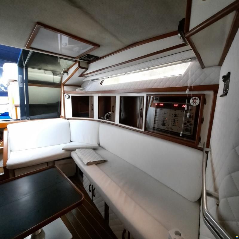 Sea Ray 390 Express