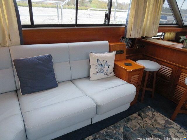 Broom 40 Monarch