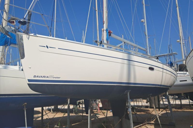 Bavaria 37
