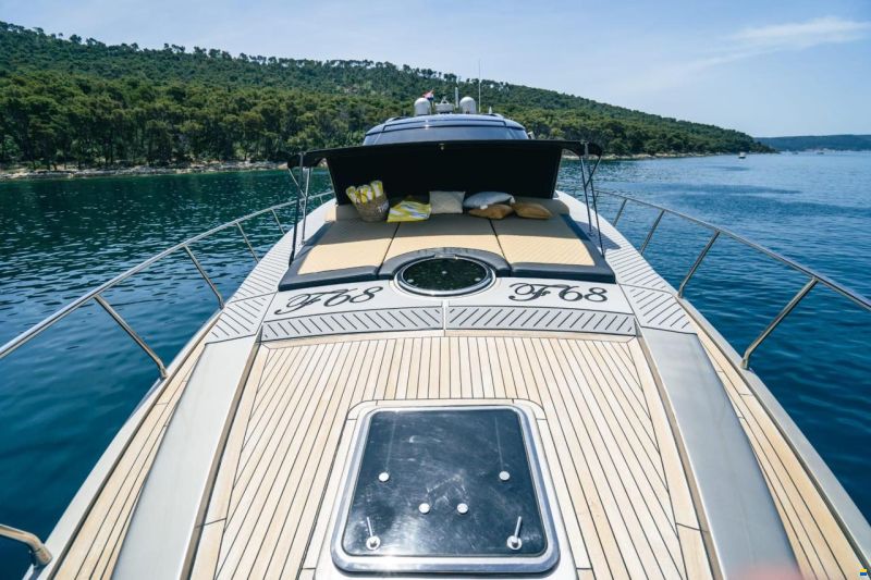 Fashion Yachts 68