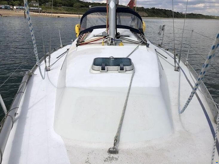 MG Yachts MGC27