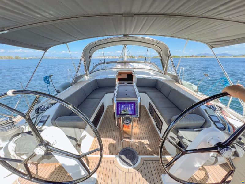 Hanse 545