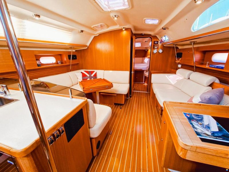 Catalina 445
