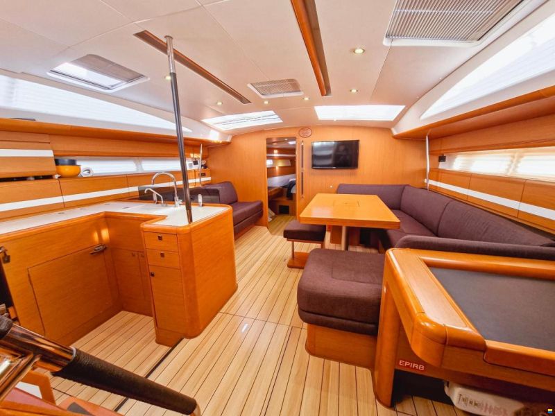 Jeanneau 53