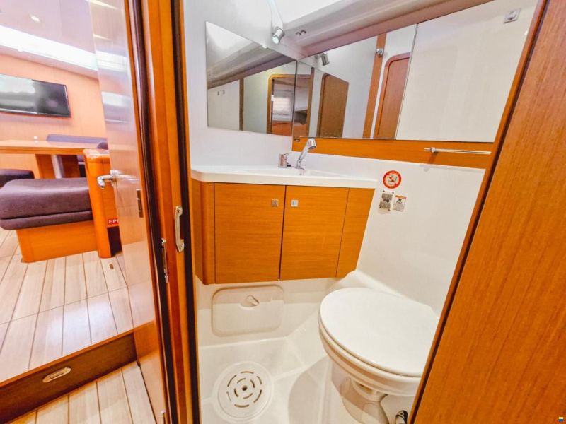 Jeanneau 53