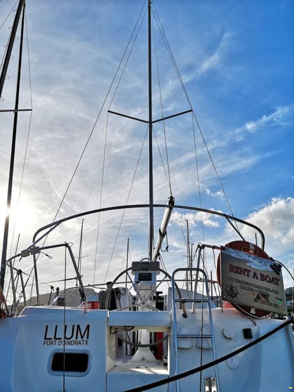 Beneteau Oceanis 323